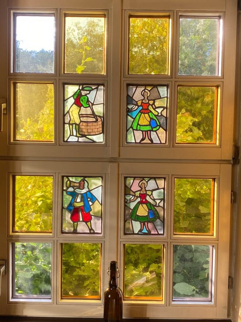 Bild eines Fensters im Restaurant Brauhaus Knallhütte